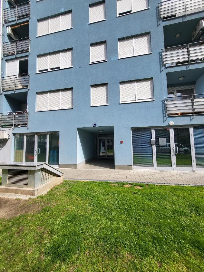Apartment Tonci Vrbani Zagreb Exterior photo